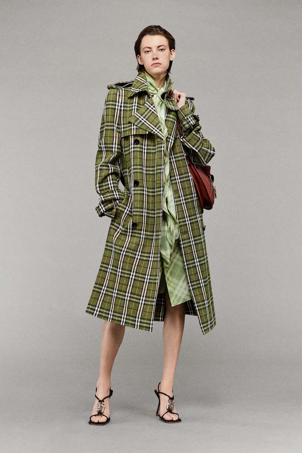 The Burberry Spring 2025 : A Modern Take on British Style